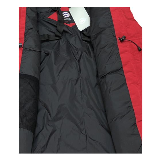 Canada Goose Women’s Rossclair Parka – Tailored Coyote Fur Trim