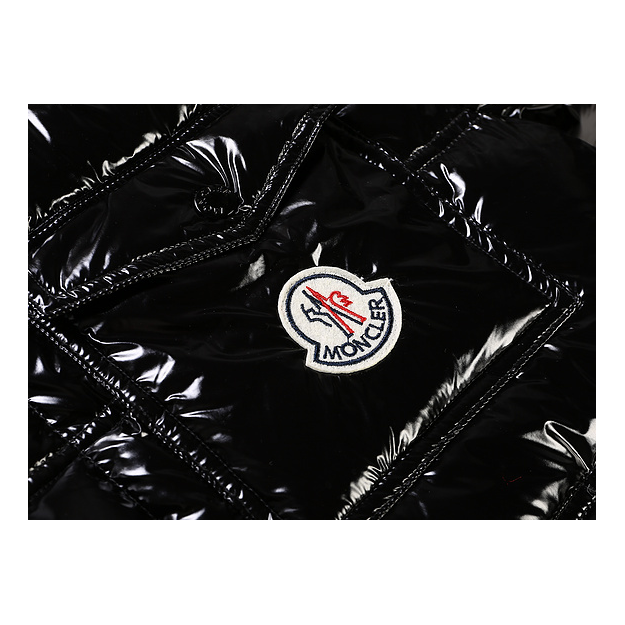 Moncler Contrast-Trim Glossy Hooded Puffer Jacket – Graphic Edition