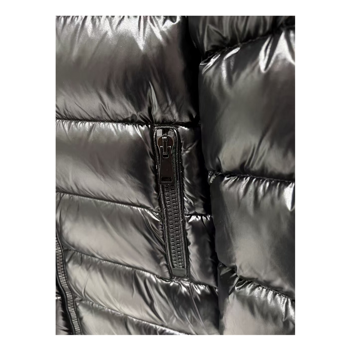 Moncler Suyen Hooded Puffer Coat in Black